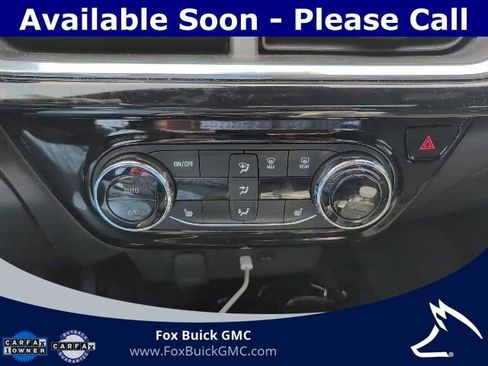 Used 2024 Chevrolet Trax RS w/ Sunroof Package FWD image 13