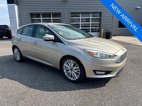 Used 2017 Ford Focus Titanium FWD image 1