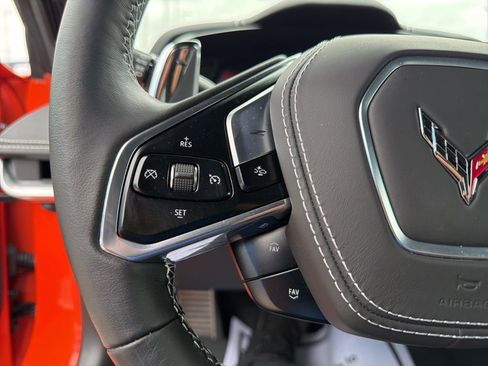 Used 2025 Chevrolet Corvette Stingray Convertible w/ Battery Protection Package RWD image 18