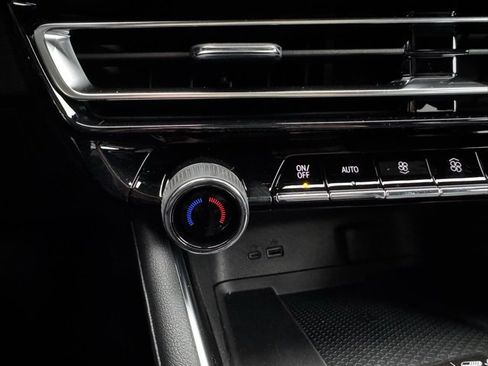 New 2026 Chevrolet Traverse Z71 w/ Enhanced Driving Package image 15