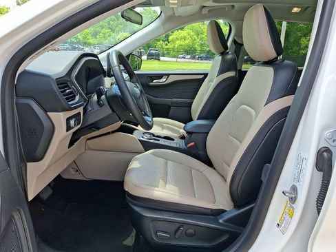 Used 2021 Ford Escape SEL w/ Technology Package AWD/4WD image 3
