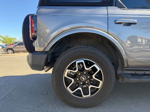 Used 2024 Ford Bronco Outer Banks image 7