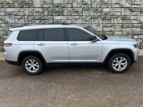 Certified 2022 Jeep Grand Cherokee L Limited image 6