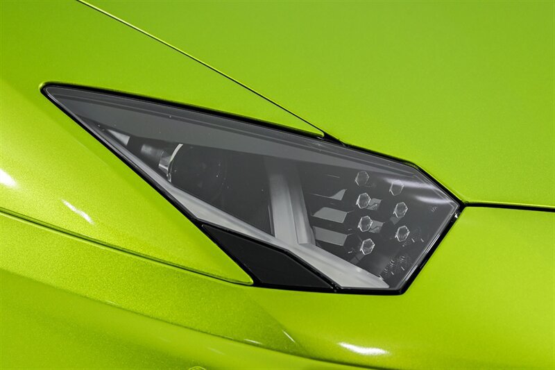 Used 2012 Lamborghini Aventador LP 700-4 AWD/4WD image 5