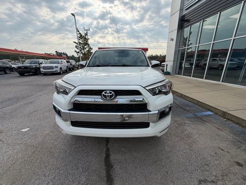 Used 2017 Toyota 4Runner Limited AWD/4WD image 6
