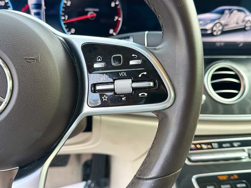 Used 2020 Mercedes-Benz E 350 Sedan image 37