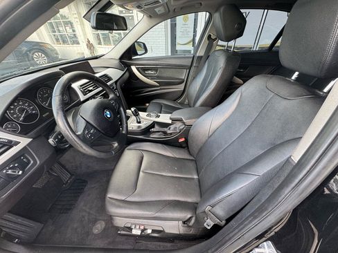 Used 2016 BMW 320i Sedan RWD image 12