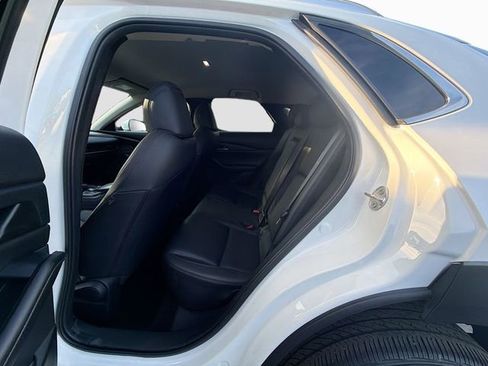 Certified 2023 MAZDA CX-30 AWD 2.5 S w/ Select Package image 19