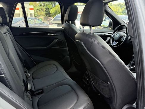 Used 2018 BMW X1 xDrive28i w/ Premium Package AWD/4WD image 18