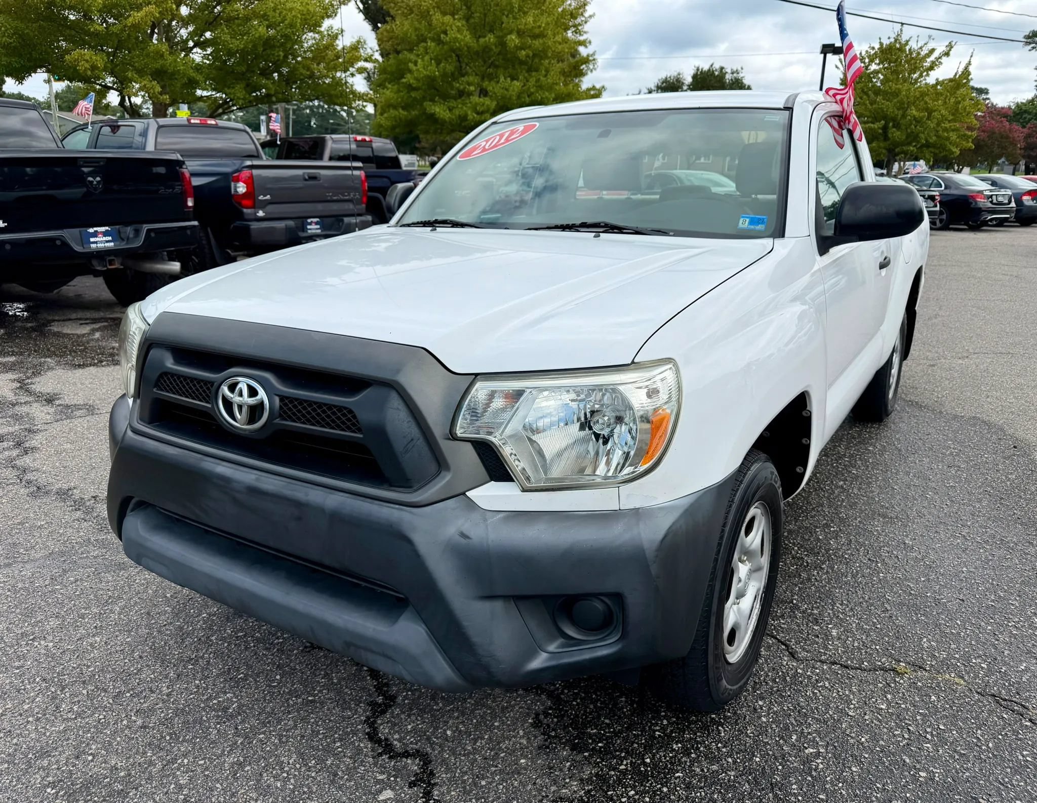 Used 2012 Toyota Tacoma 2WD Regular Cab image 1