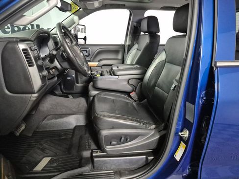 Used 2019 Chevrolet Silverado 3500 LTZ w/ Duramax Plus Package AWD/4WD image 9