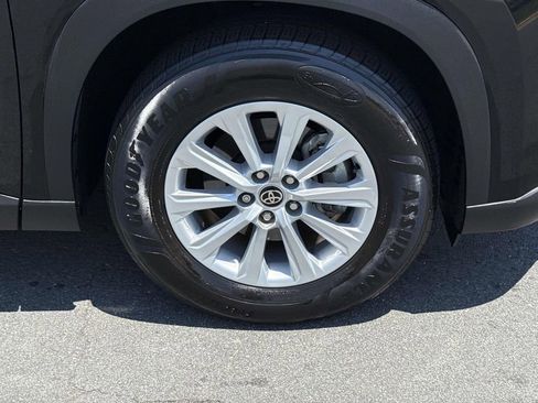 Used 2024 Toyota Grand Highlander AWD image 14