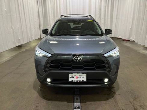 New 2026 Toyota Corolla Cross XLE w/ Convenience Package AWD/4WD image 8