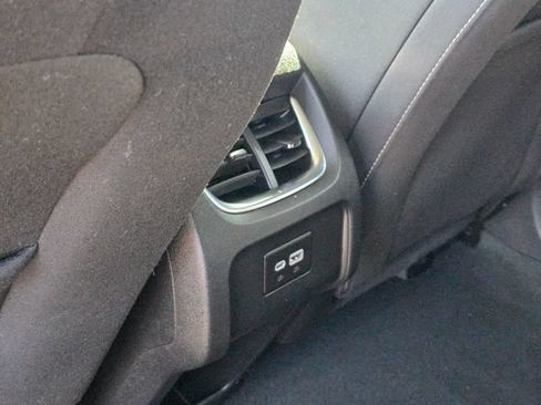 Used 2025 Chevrolet Blazer LT AWD/4WD image 19