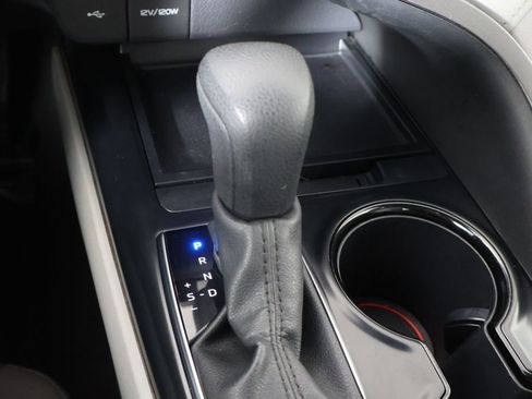 Used 2020 Toyota Camry LE w/ Convenience Package FWD image 42