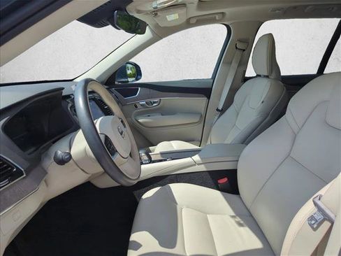 Used 2024 Volvo XC90 B5 Plus AWD/4WD image 14