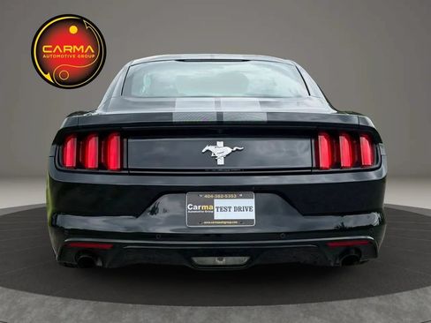 Used 2017 Ford Mustang Coupe RWD image 4