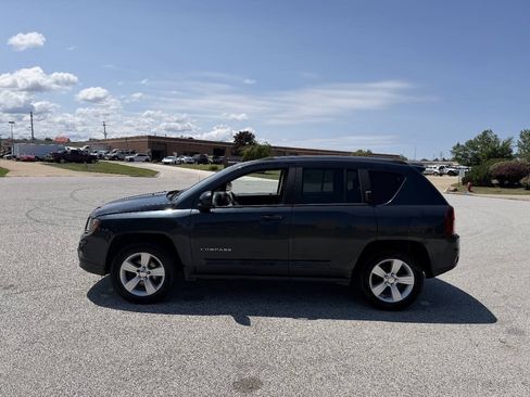 Used 2014 Jeep Compass Sport w/ Power Value Group AWD/4WD image 2