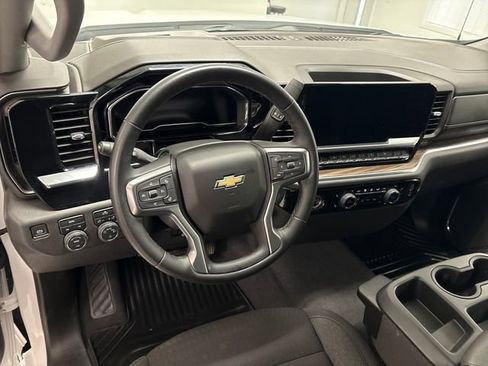 Used 2024 Chevrolet Silverado 1500 LT image 15