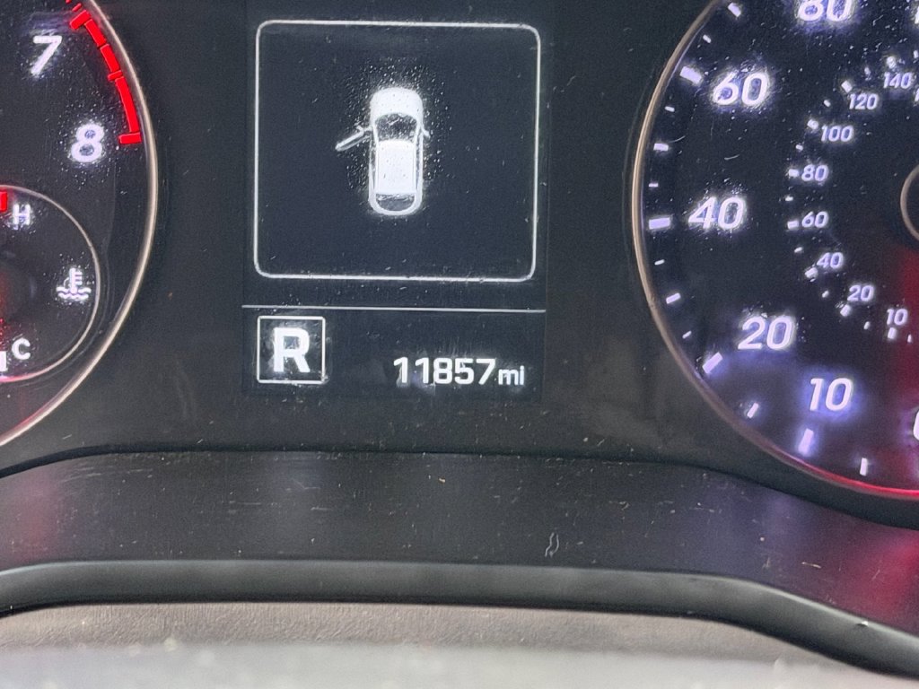 Used 2016 Hyundai Veloster Turbo FWD image 19