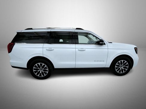 Used 2025 Ford Expedition Platinum AWD/4WD image 4