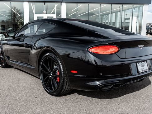 Used 2020 Bentley Continental GT image 9