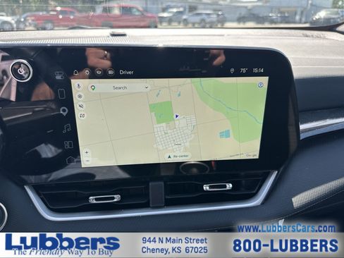 Used 2025 Chevrolet Equinox LT FWD image 17