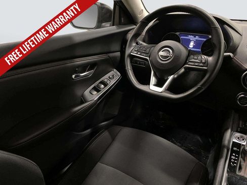 Used 2025 Nissan Sentra SR FWD image 20