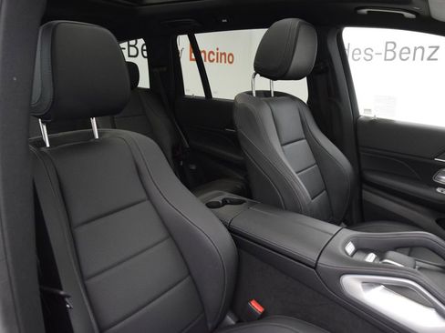 Certified 2023 Mercedes-Benz GLS 450 4MATIC image 17