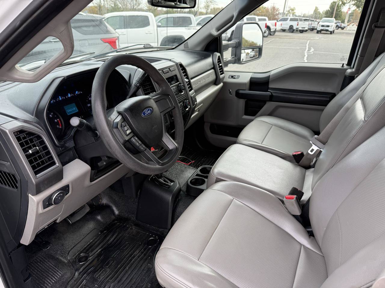 Used 2017 Ford F250 XL w/ Power Equipment Group AWD/4WD image 13
