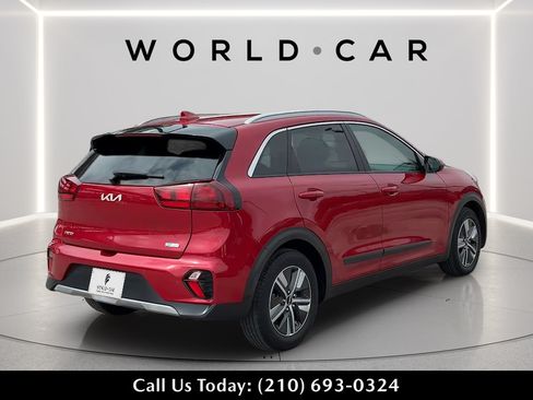 Used 2022 Kia Niro LXS FWD image 3