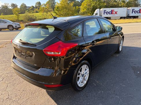 Used 2018 Ford Focus SE image 7