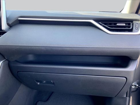 Used 2024 Toyota RAV4 XLE Premium FWD image 18