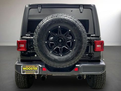 Used 2020 Jeep Wrangler Unlimited Sahara AWD/4WD image 6