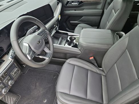 New 2026 Chevrolet Tahoe Z71 w/ Comfort Package AWD/4WD image 16
