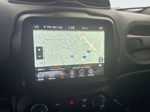 Used 2023 Jeep Renegade Latitude AWD/4WD image 15