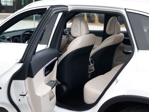 New 2026 Mercedes-Benz GLC 300 GLC 300 image 21