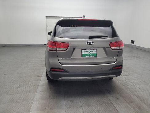 Used 2018 Kia Sorento EX AWD/4WD image 6