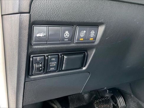 Used 2019 Nissan Armada Platinum w/ Cargo Package AWD/4WD image 32