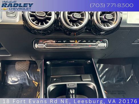 Used 2022 Mercedes-Benz GLB 250 4MATIC image 20