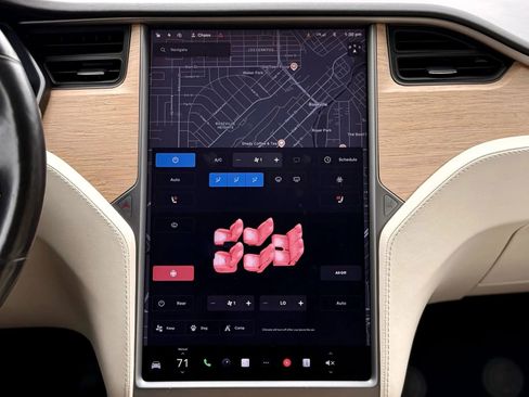 Used 2018 Tesla Model X 100D image 15