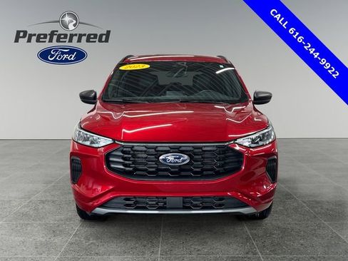 Used 2023 Ford Escape ST-Line image 13