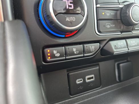 Used 2022 Chevrolet Tahoe High Country image 33