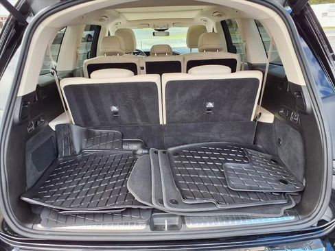 Used 2022 Mercedes-Benz GLS 450 4MATIC image 17