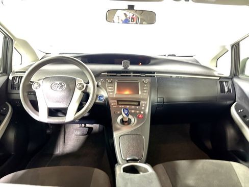 Used 2012 Toyota Prius Two image 12