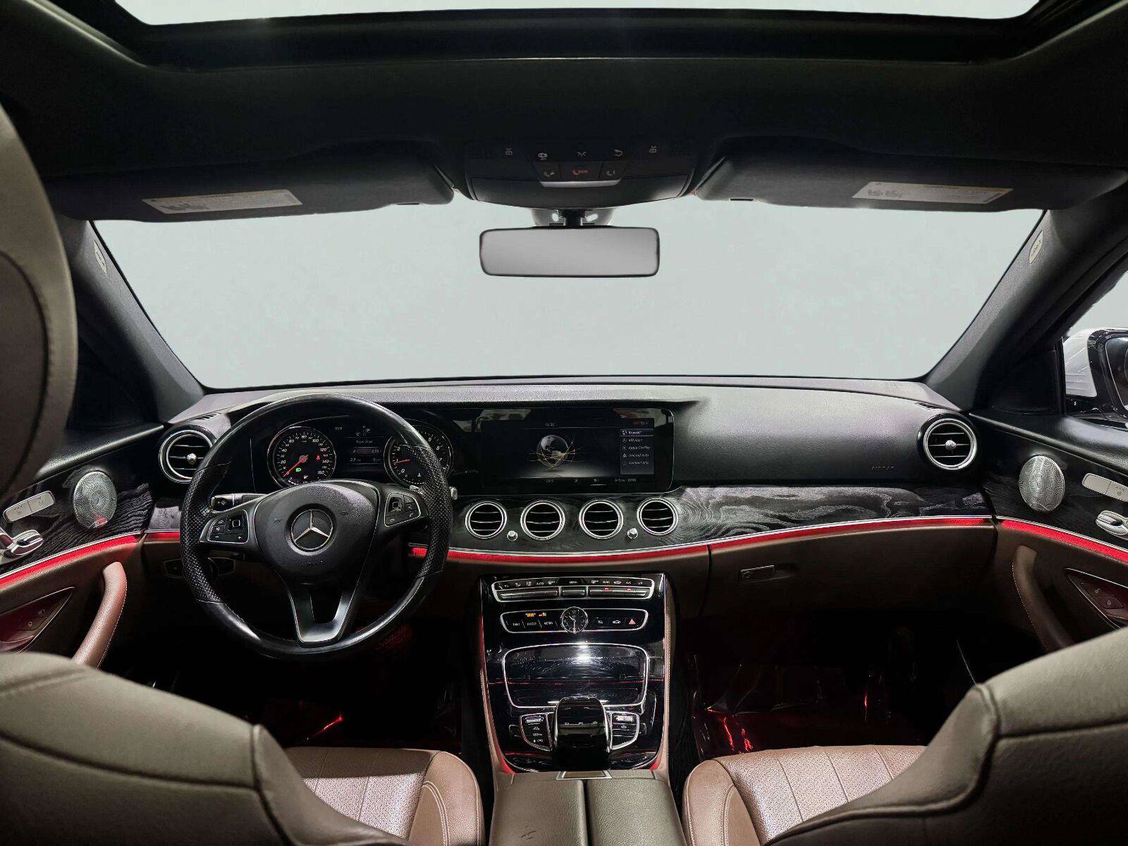 Used 2017 Mercedes-Benz E 300 4MATIC image 15