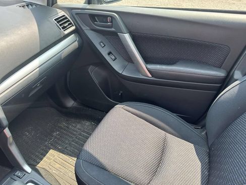Used 2017 Subaru Forester 2.5i Premium AWD/4WD image 33