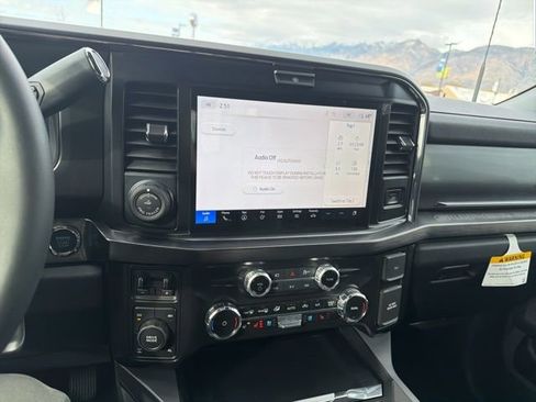New 2026 Ford F250 Lariat w/ Black Appearance Package AWD/4WD image 50
