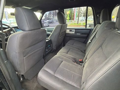 Used 2016 Ford Expedition EL XLT image 4