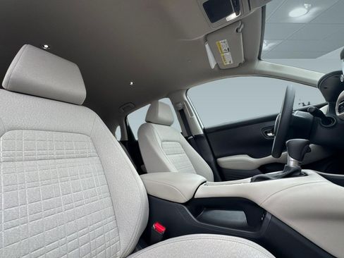Used 2025 Honda HR-V LX image 22